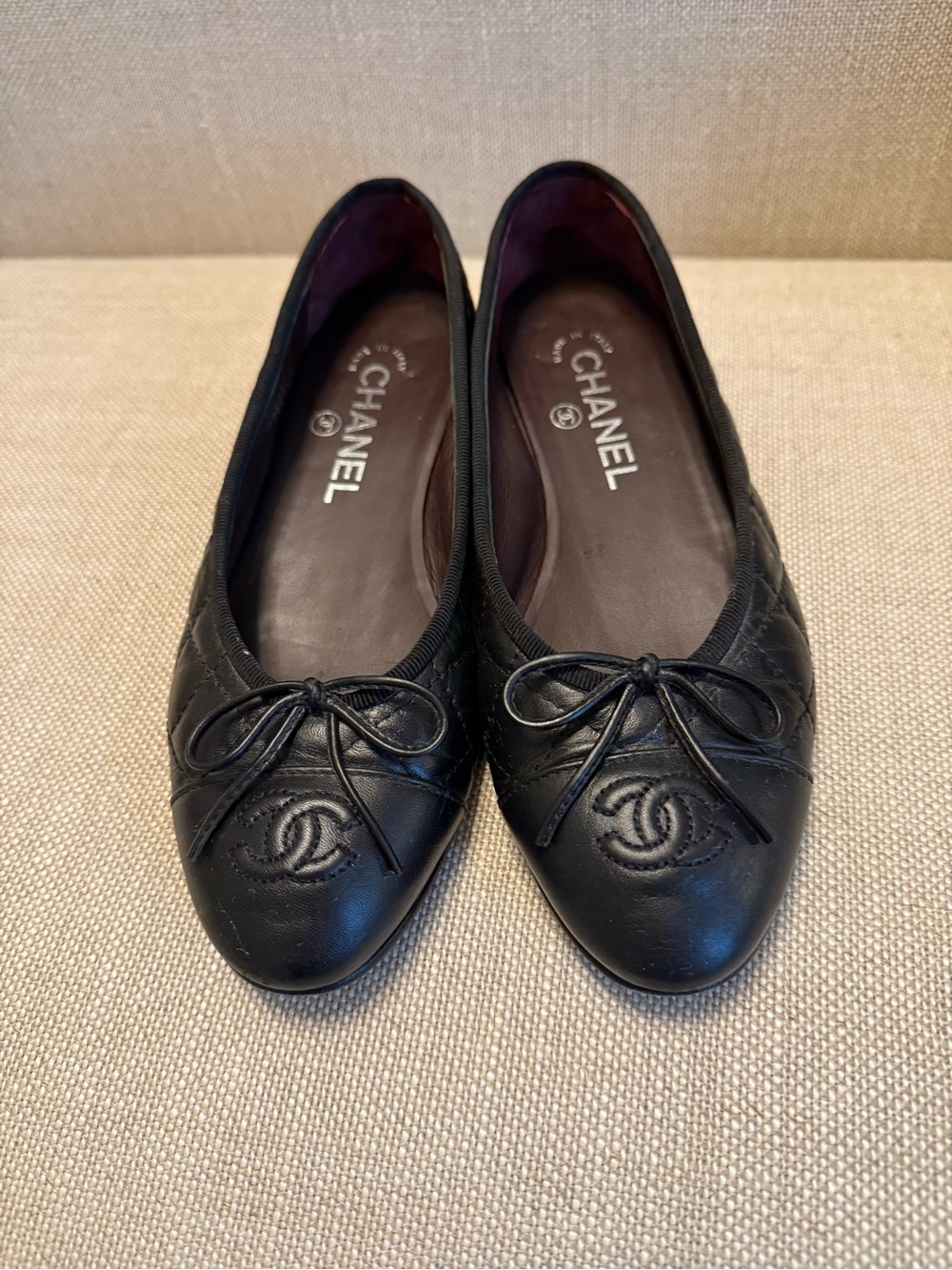 CHANEL Black Quilted Leather Ballet Flats with Bow Detail 36 6